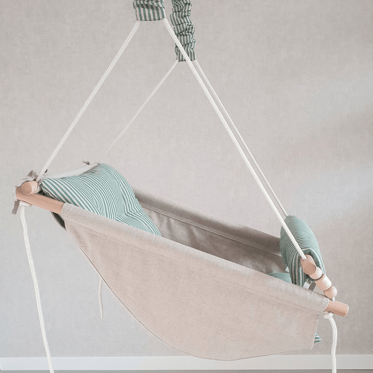 Schaukel Babyschaukel Babyliegeschaukel Leinenstoff Grün gestreift