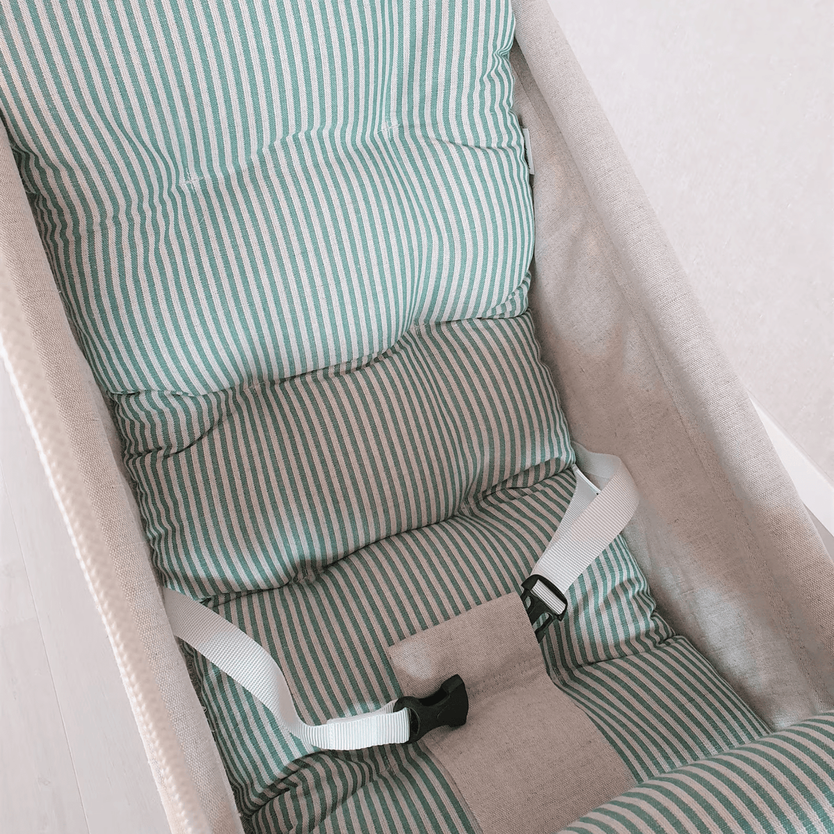Schaukel Babyschaukel Babyliegeschaukel Leinenstoff Grün gestreift