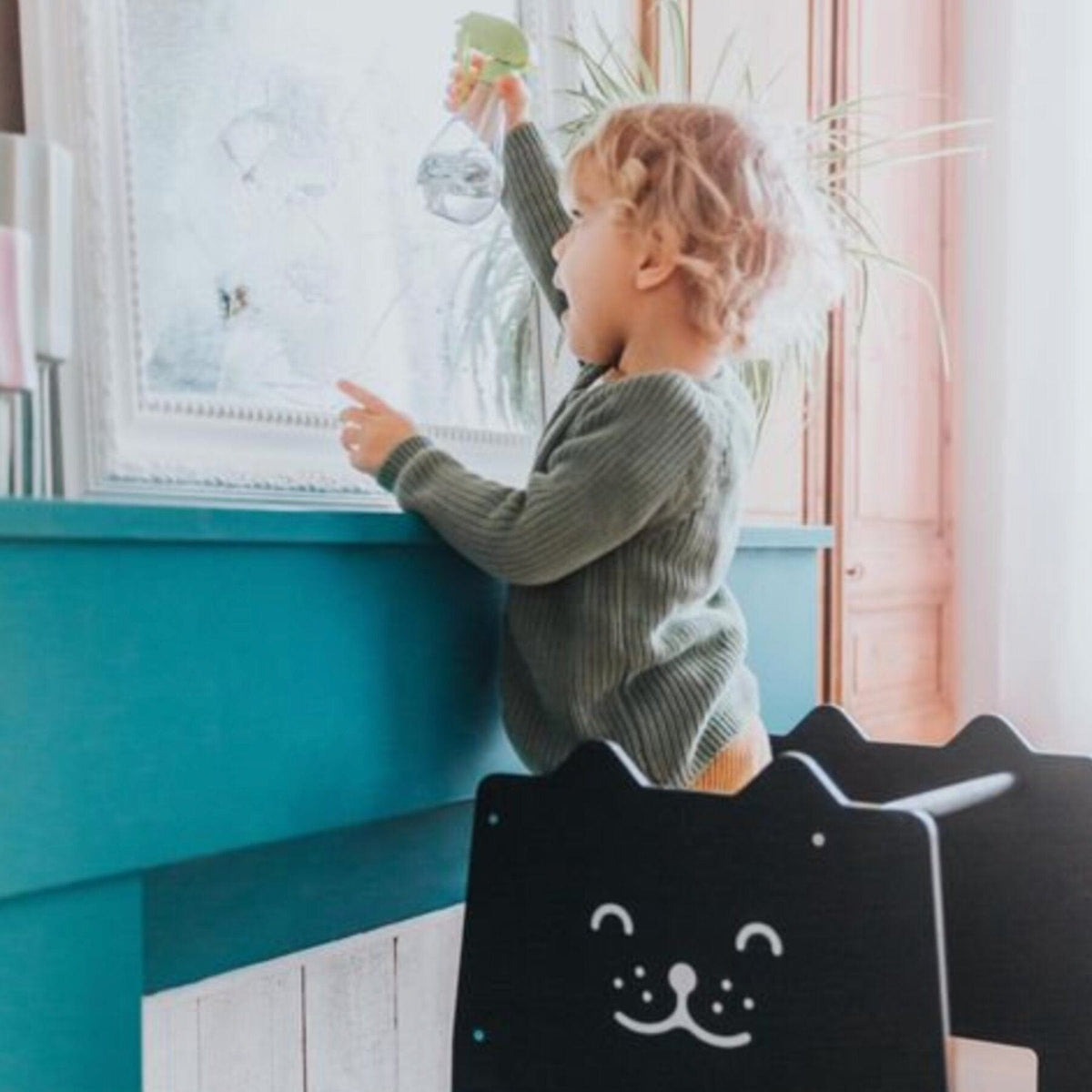 Learning Tower Lernturm wandelbarer mit Schreibtafel Design Katze