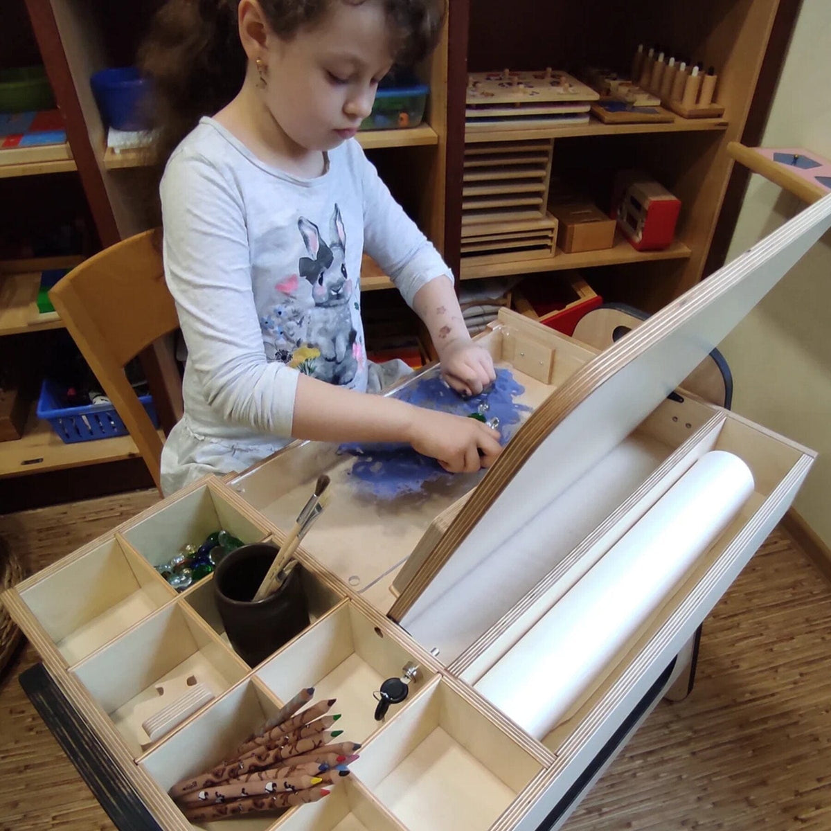 Kinderschreibtisch Verstellbarer multifunktionaler Spiel-, Kunst- und Lerntisch Julle