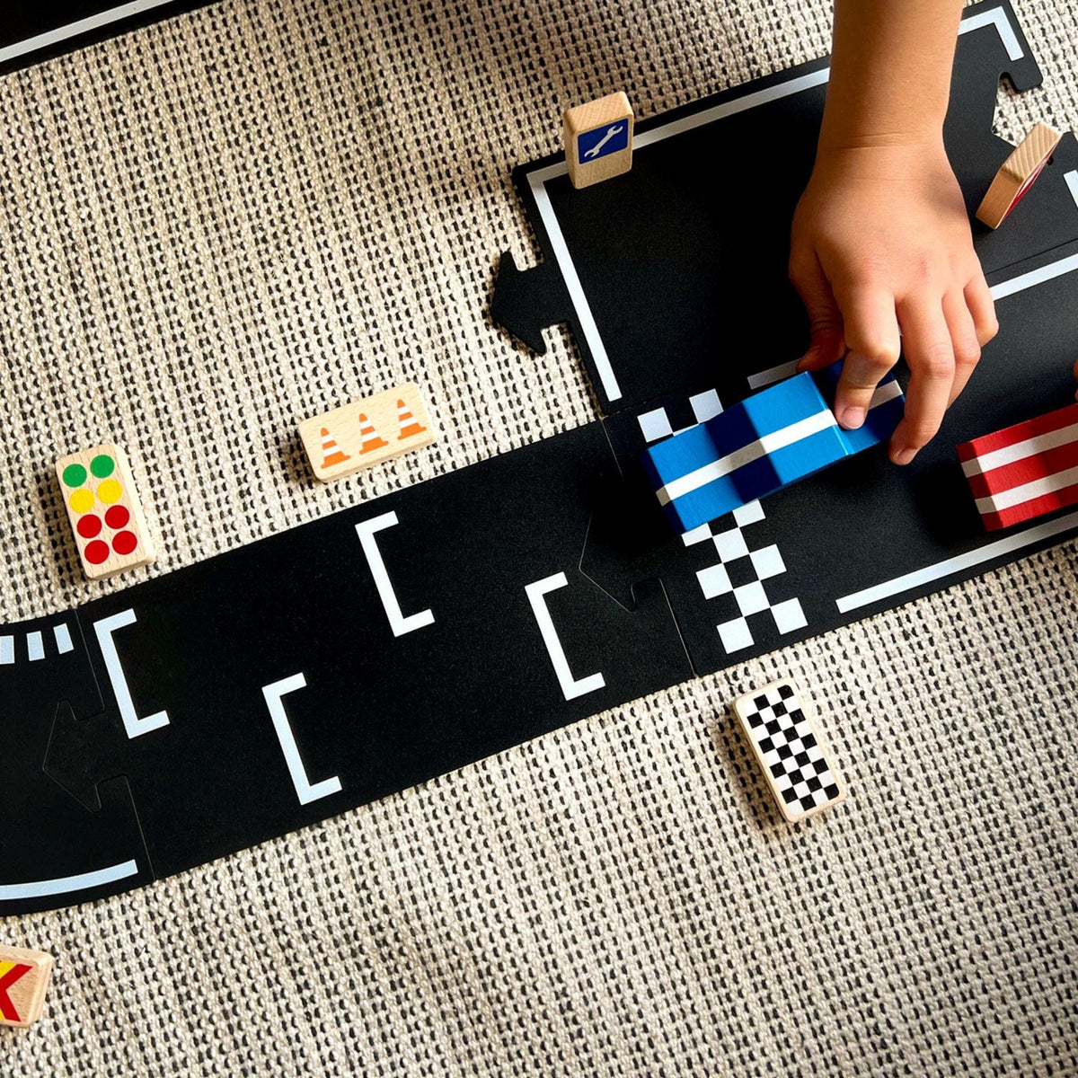 Holzspielzeug & Bausteine Holz- Rennsportschilder für Spielstrassen – Race Signs | waytoplay