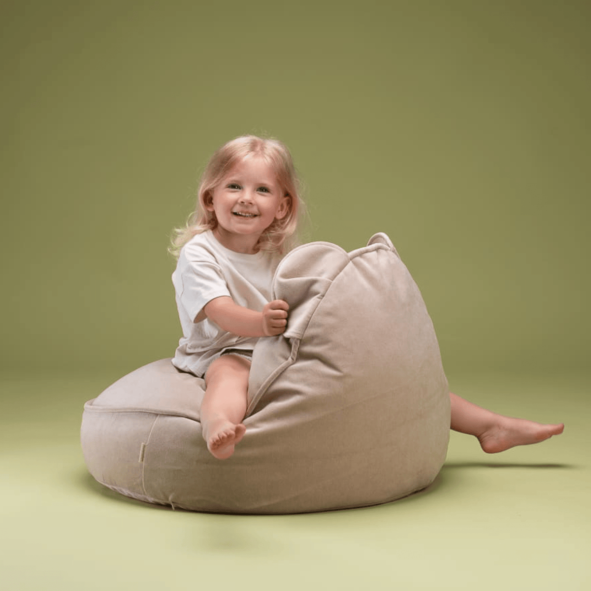 Sitzsäcke Kinder Sitzsack Bär aus Samt I wigiwama