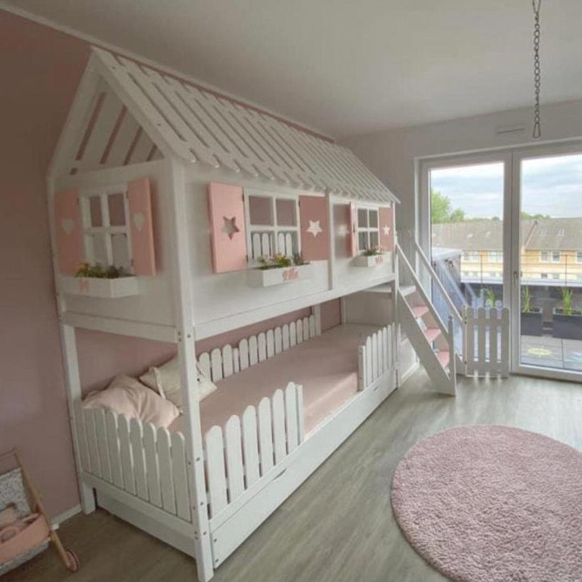Bett Sonderanfertigung Kinderbett Hochbett Hausbett individuell persönlich gestalten