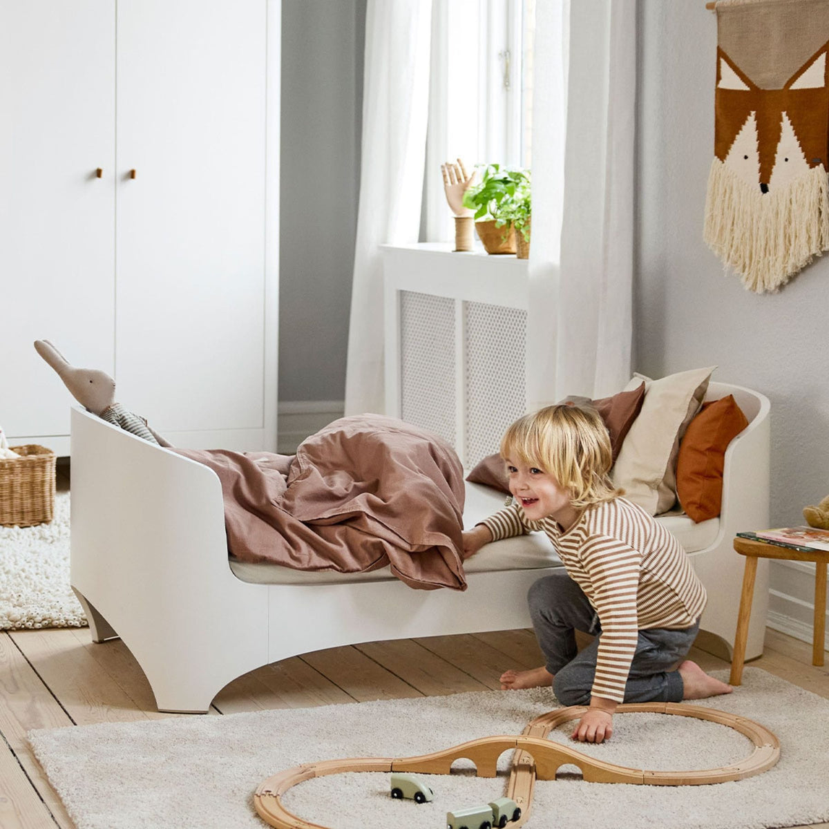 Babybetten & Kinderbetten Leander Classic Baby-Juniorbett 0-7 Jahre - Mitwachsend inkl. Junior-Kit | Dänisches Design