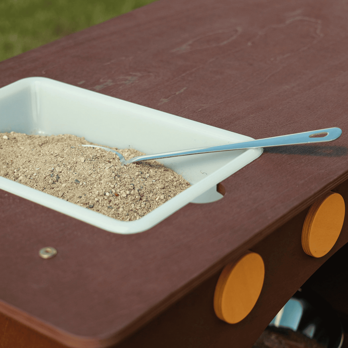 Outdoormöbel Matschküche Outdoor aus Holz – Wetterfest, langlebig & kindgerecht