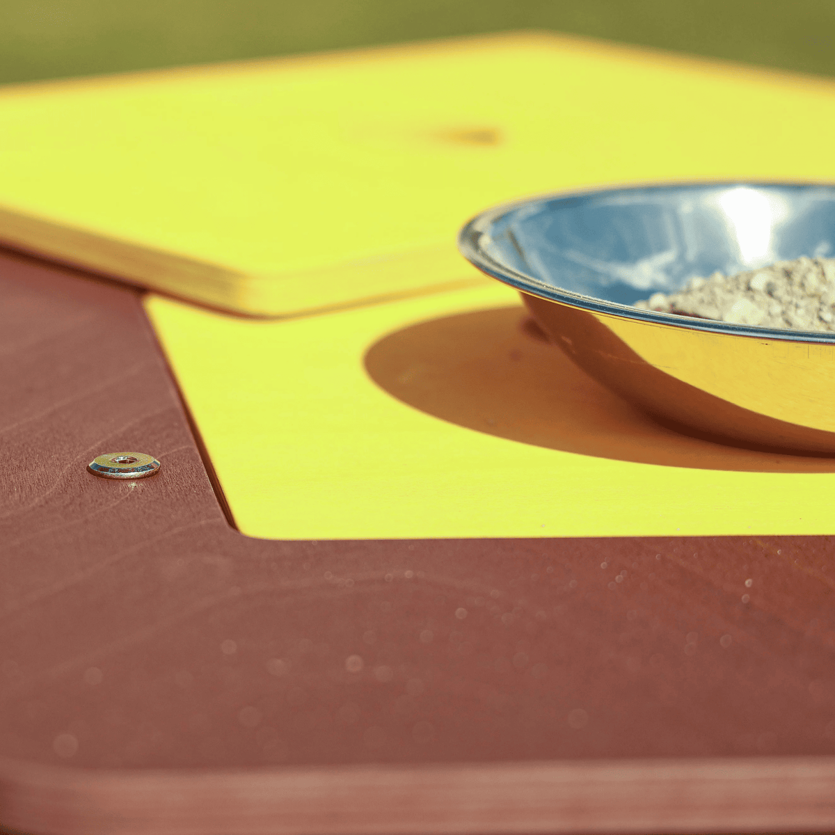 Outdoormöbel Matschtisch aus Holz – Sand- & Wassertisch für Kinder ab 6 Monaten