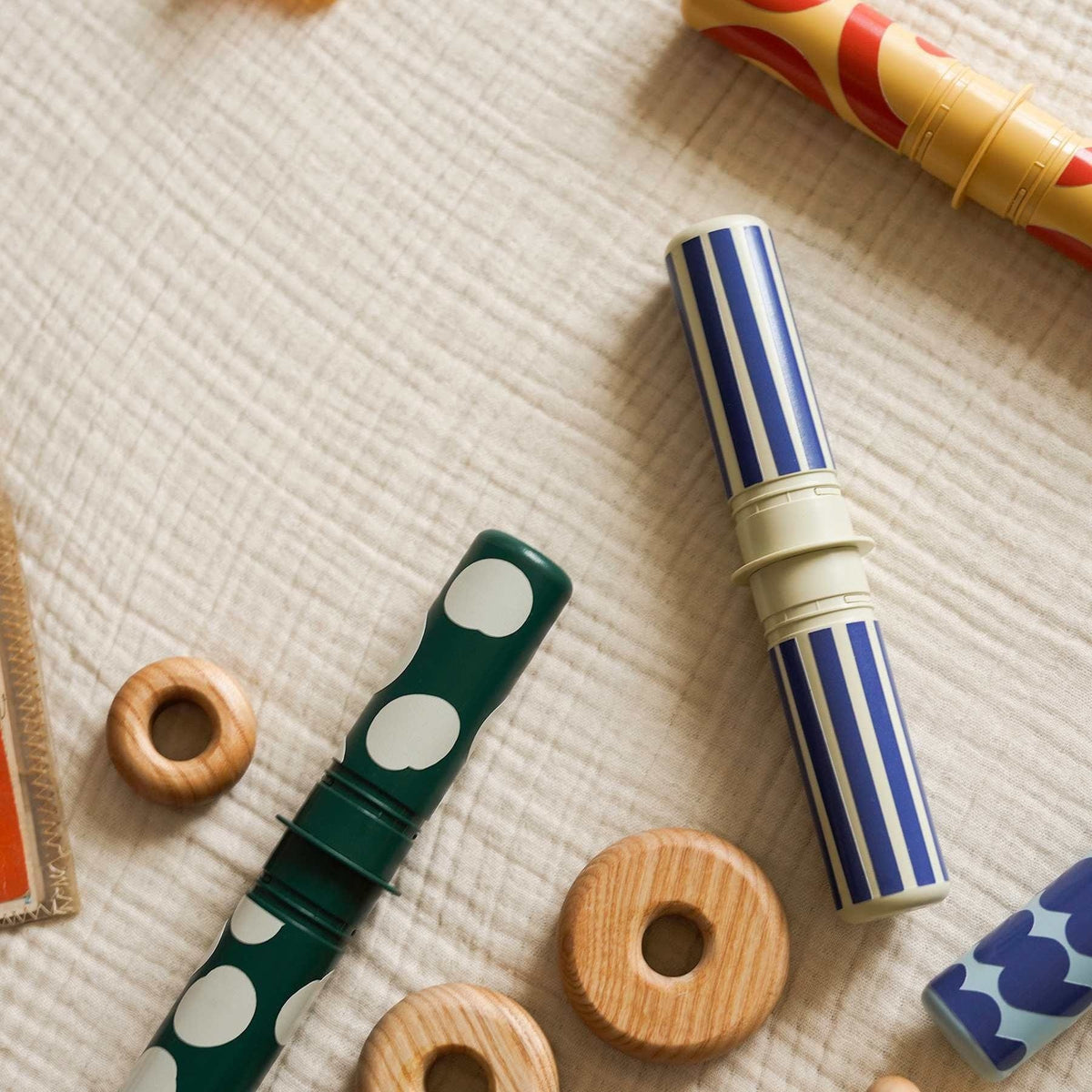 Sensorisches Spielzeug Modu Rasselstifte 5-teilig