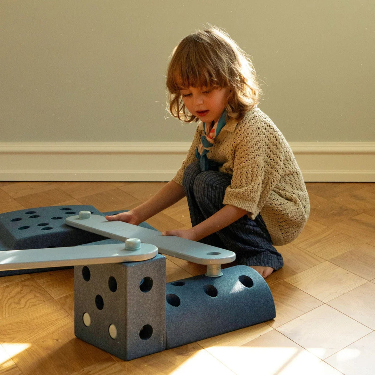 Lern- & Motorikspielzeug MODU Schwebebalken Balancierbalken Set 2-teilig