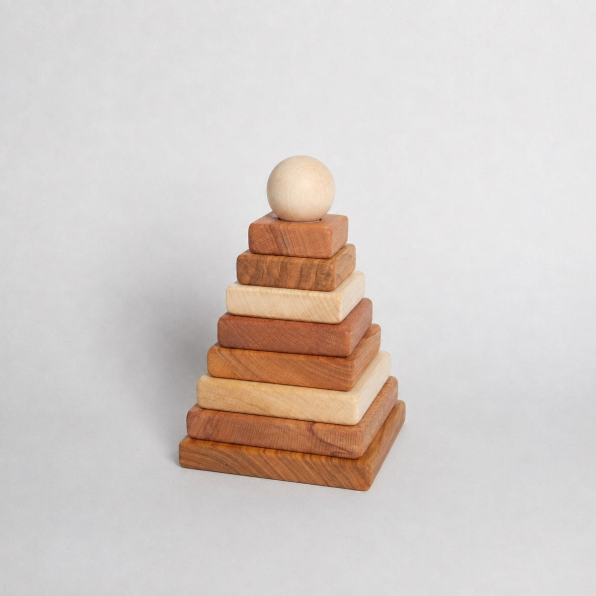 Holzspielzeug & Bausteine Montessori Spielzeugpyramide - Montessori Stapelturm aus Holz | Wooden Story