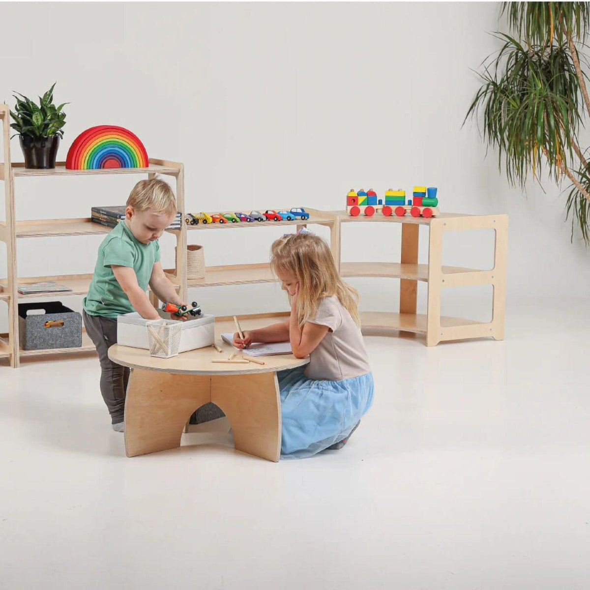 Möbel Montessori Kindertisch aus FSC-Holz – Ø 68 cm