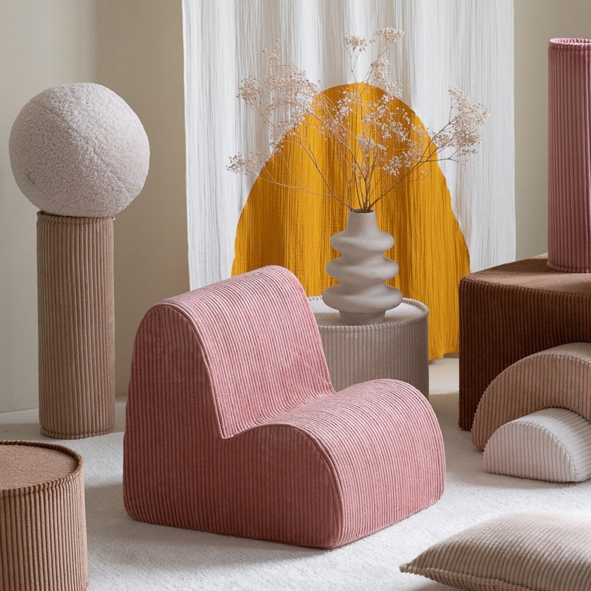 Polstermöbel wigiwama Cloud Chair aus Cord, Kindersessel aus Schaumstoff