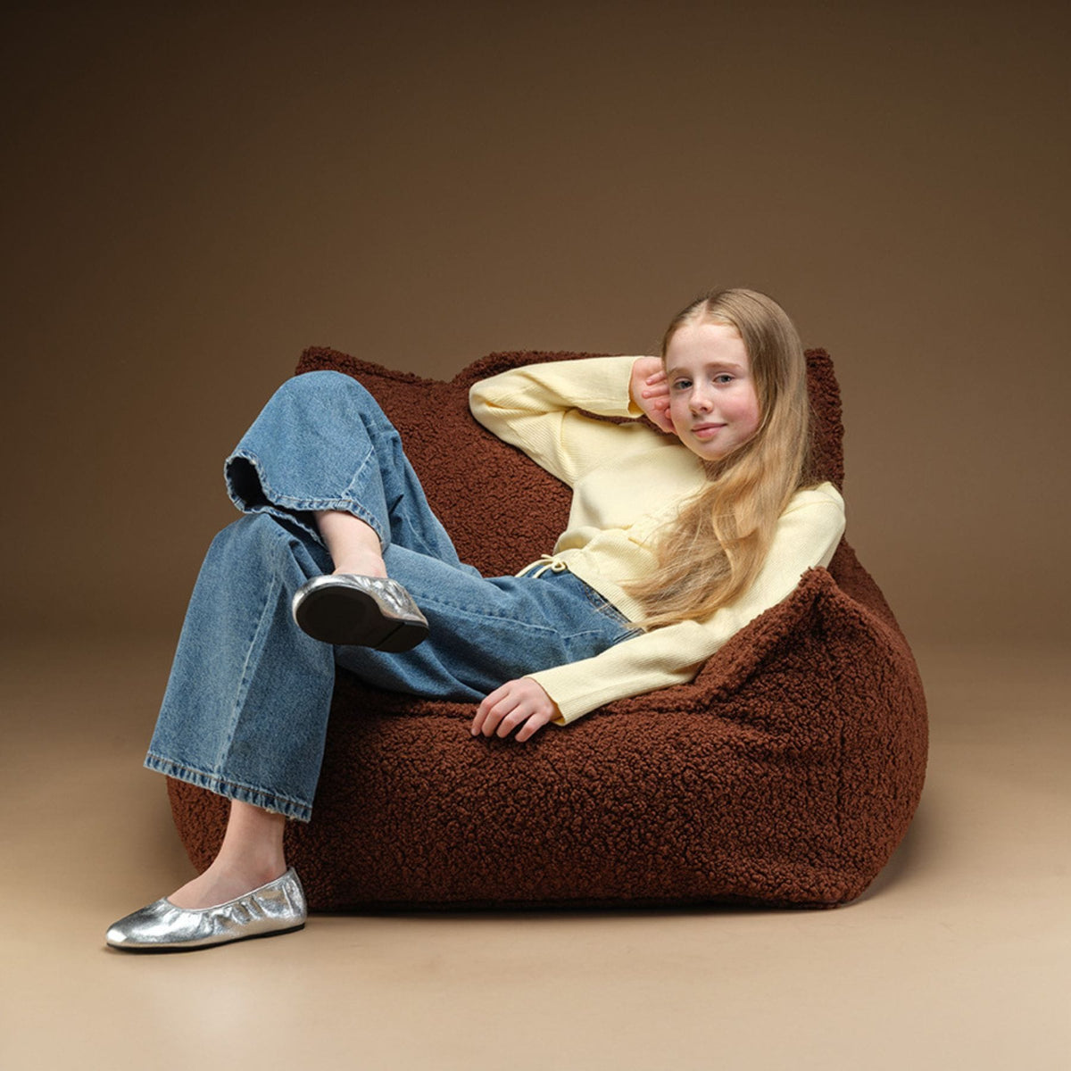 Sitzsäcke & Polstermöbel wigiwama Club Chair - Sessel für Teenager | Cord & Teddy, handgefertigt in der EU