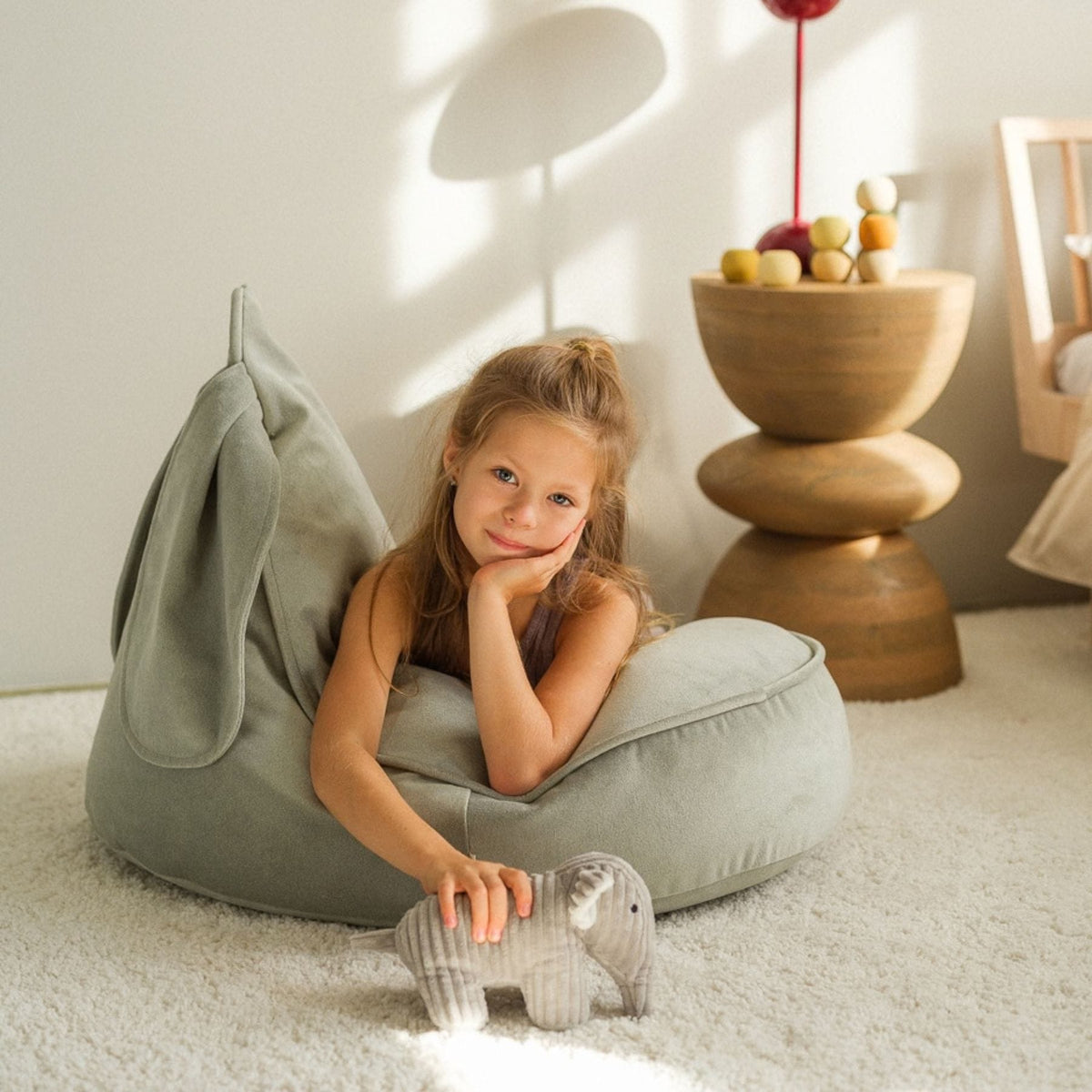 Sitzsäcke wigiwama Hasen-Sitzsack aus Samt für Kinder