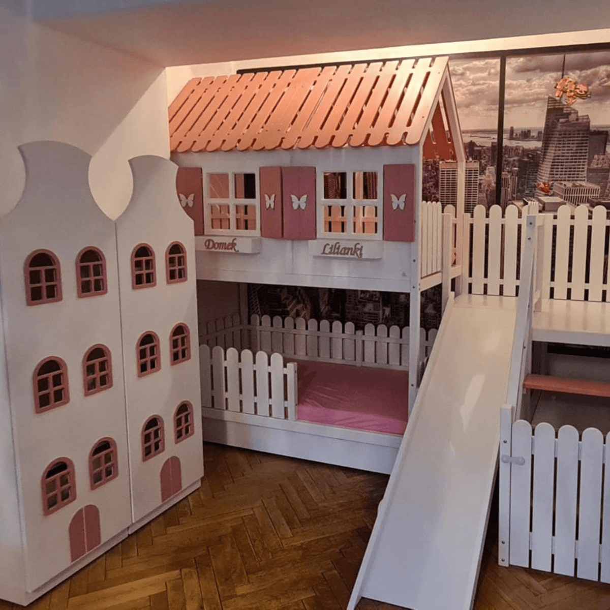 Bett Sonderanfertigung Kinderbett Hochbett Hausbett individuell persönlich gestalten
