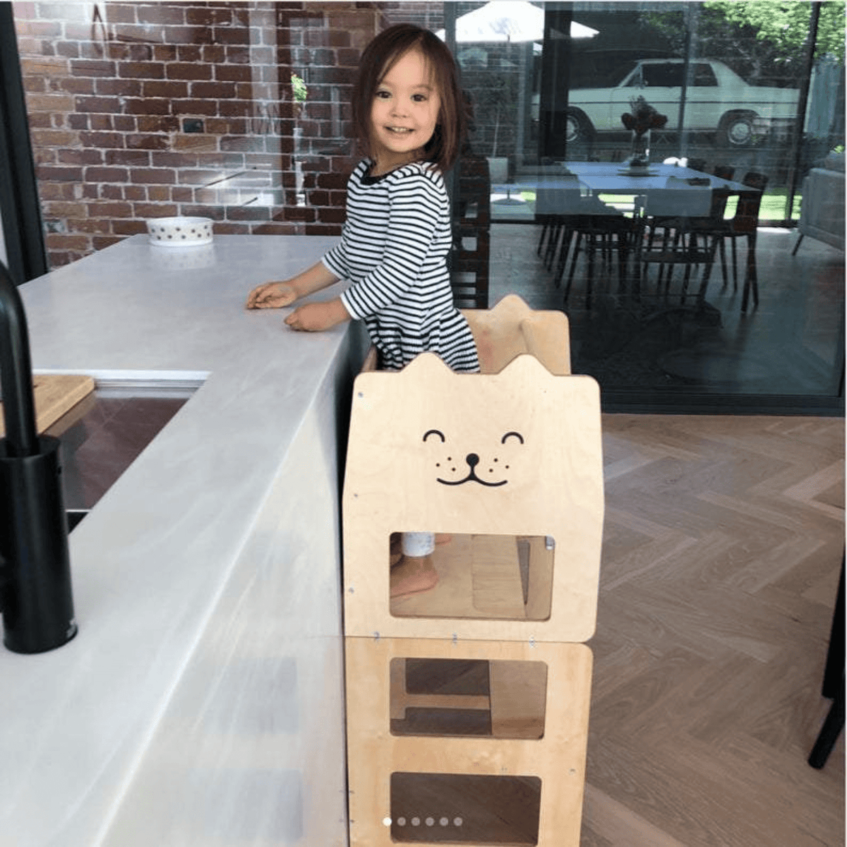 Learning Tower Lernturm wandelbarer mit Schreibtafel Design Katze