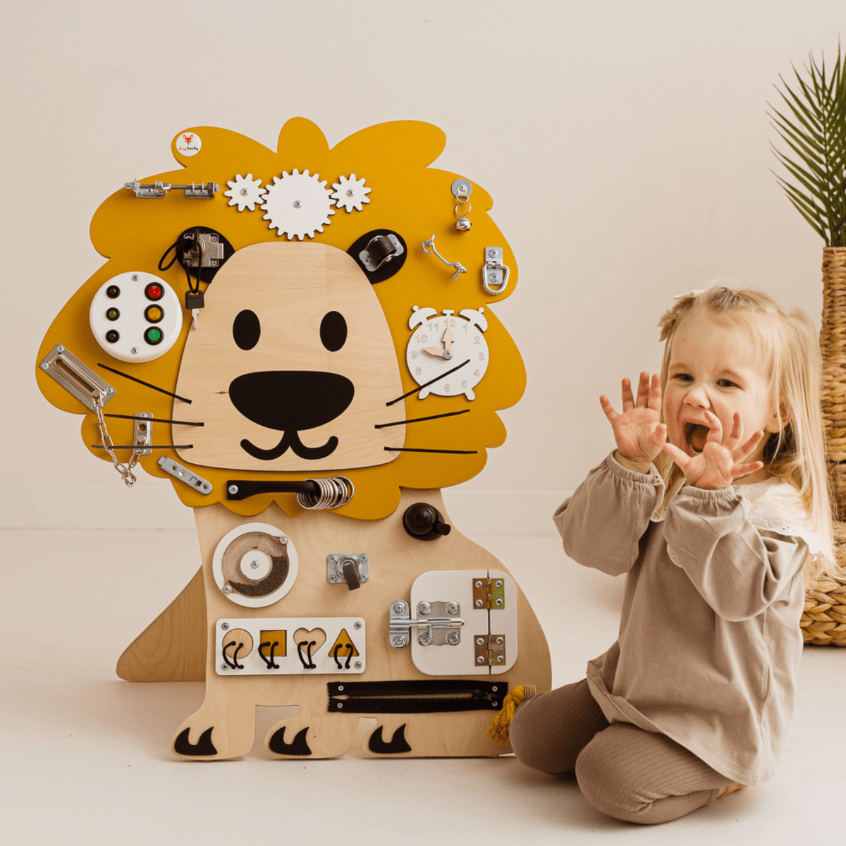 Busy Board Activity Board Montessori Busy Board Löwe - Leo