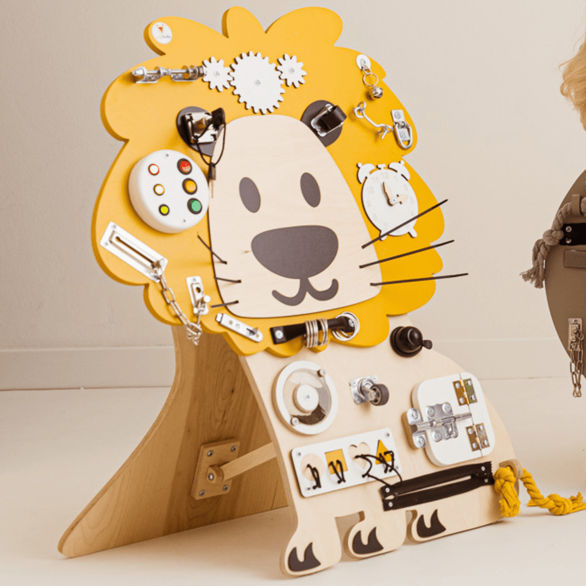 Busy Board Activity Board Montessori Busy Board Löwe - Leo
