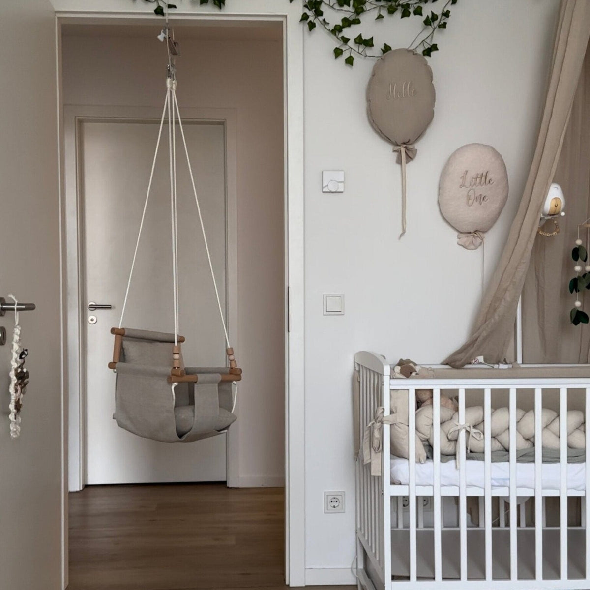 Schaukel Babyschaukel mit hoher Rückenlehne Leinen Beige
