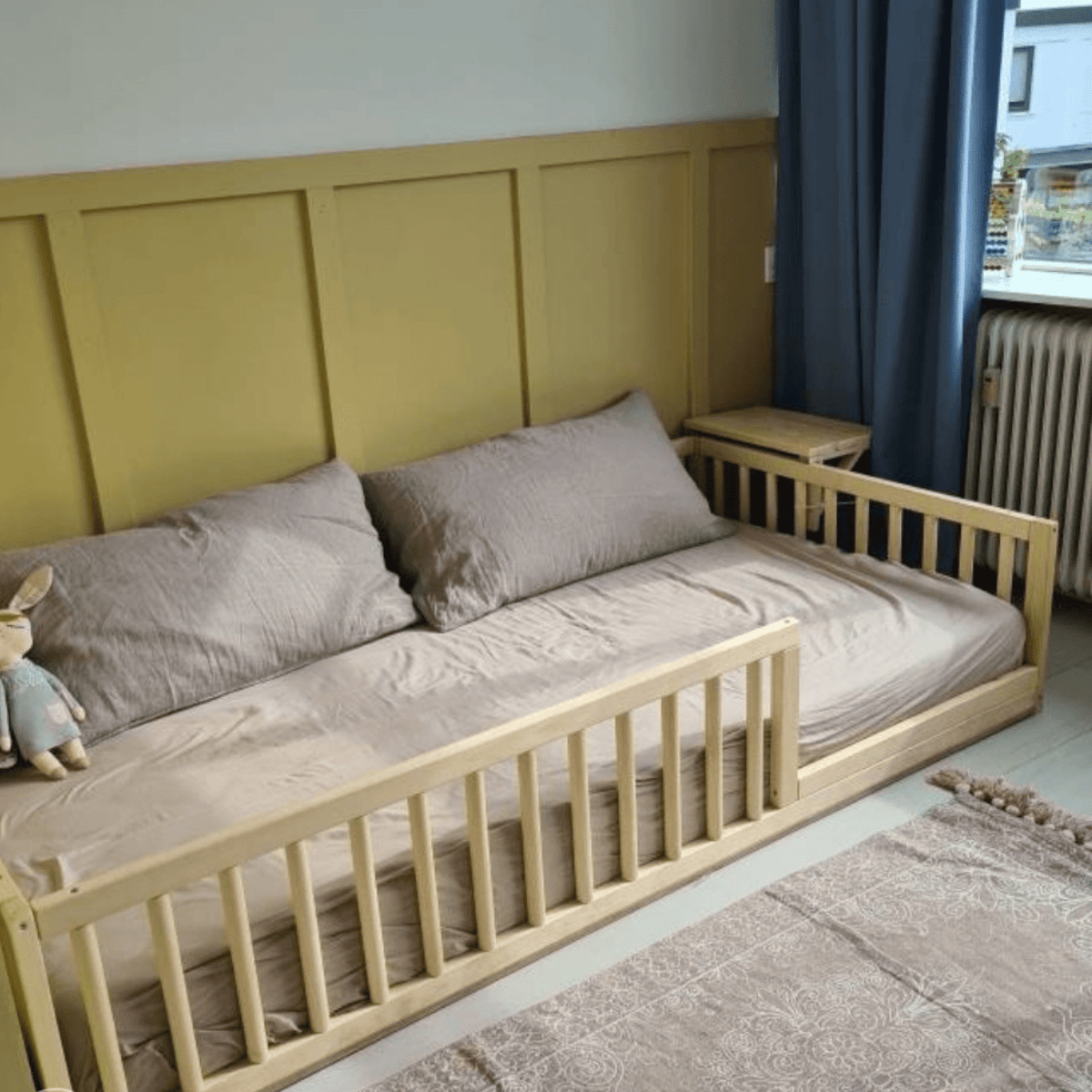 Betten und Klettergerüste Montessori Kinderbett Holz - Kleinkindgeländer rund