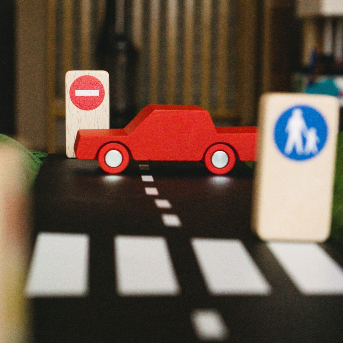 Holz- Verkehrsschilder für Spielstrassen Traffic Signs | waytoplay