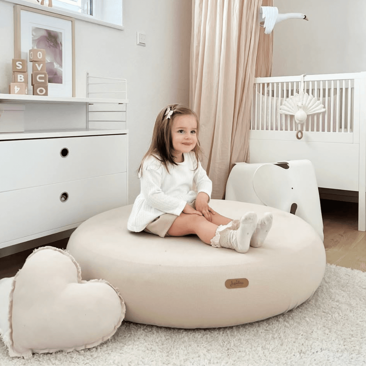 Trampolin Jumpspot – Indoor Hüpfpolster und Kindertrampolin von Jupiduu