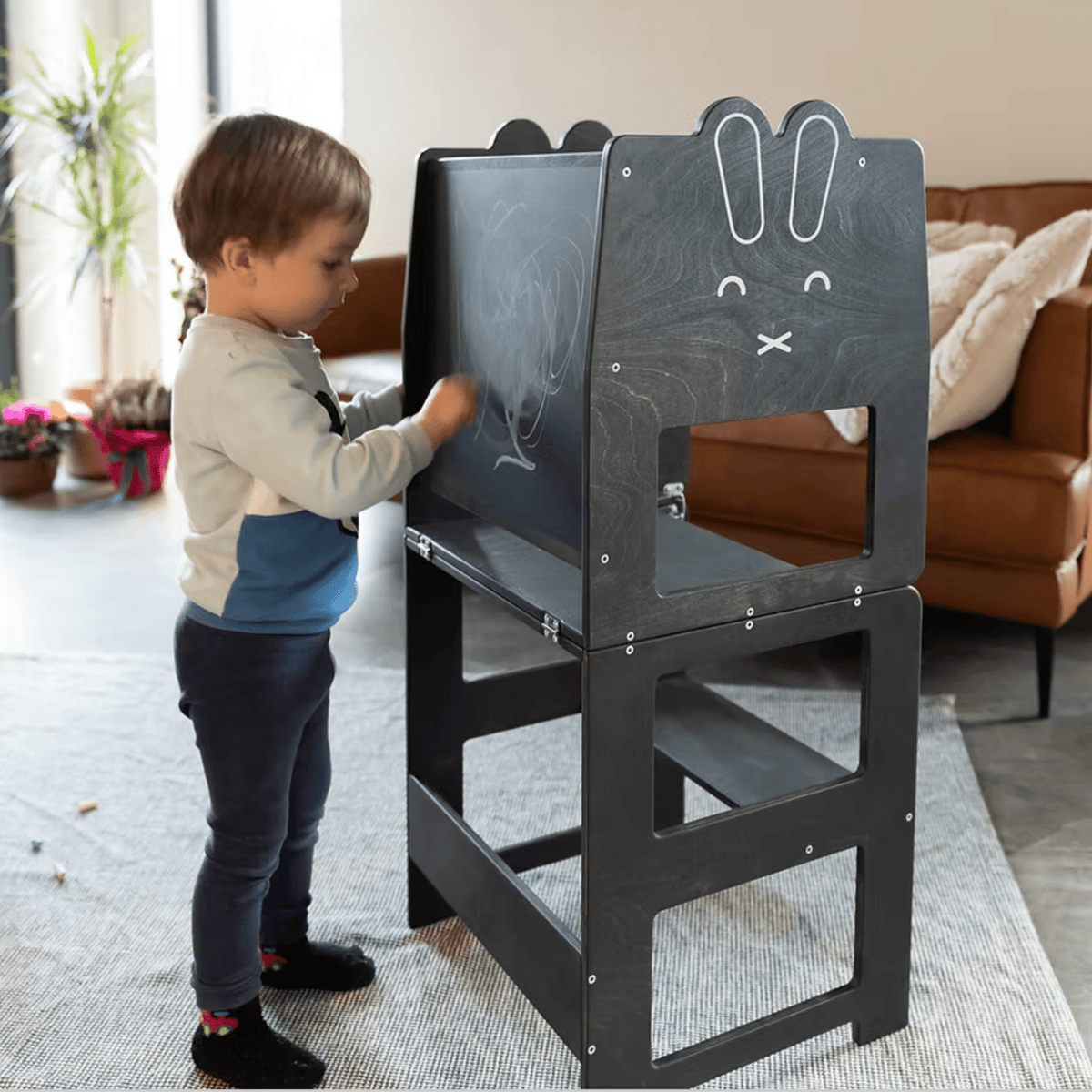 Learning Tower Lernturm wandelbarer mit Schreibtafel Design Hase