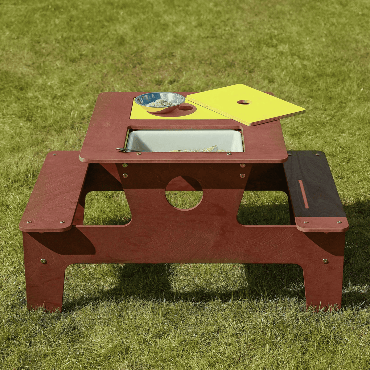 Outdoormöbel Matschtisch aus Holz – Sand- & Wassertisch für Kinder ab 6 Monaten