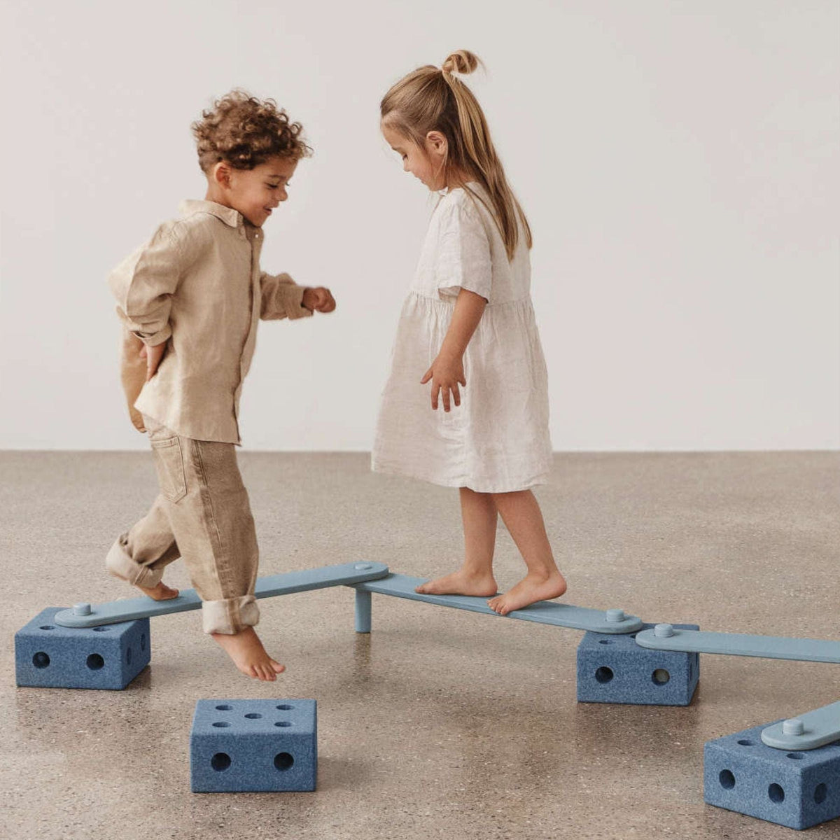 Lern- & Motorikspielzeug MODU Balance Track Set – Kreatives Balancierspiel & Bau-Spielset für Kinder