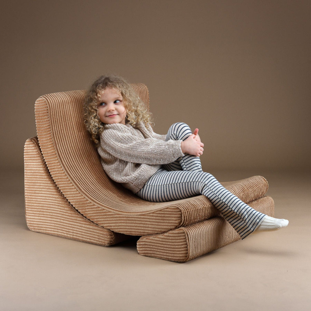 Polstermöbel wigiwama Moon Chair Kindersessel – modularer Kinder-Sessel I Cord