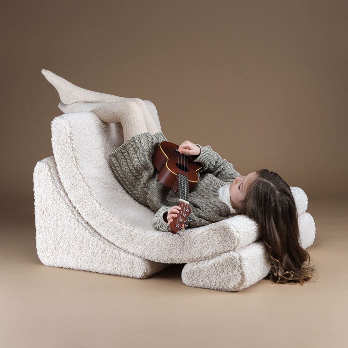 Polstermöbel wigiwama Moon Chair Kindersessel – modularer Kinder-Sessel I Teddy
