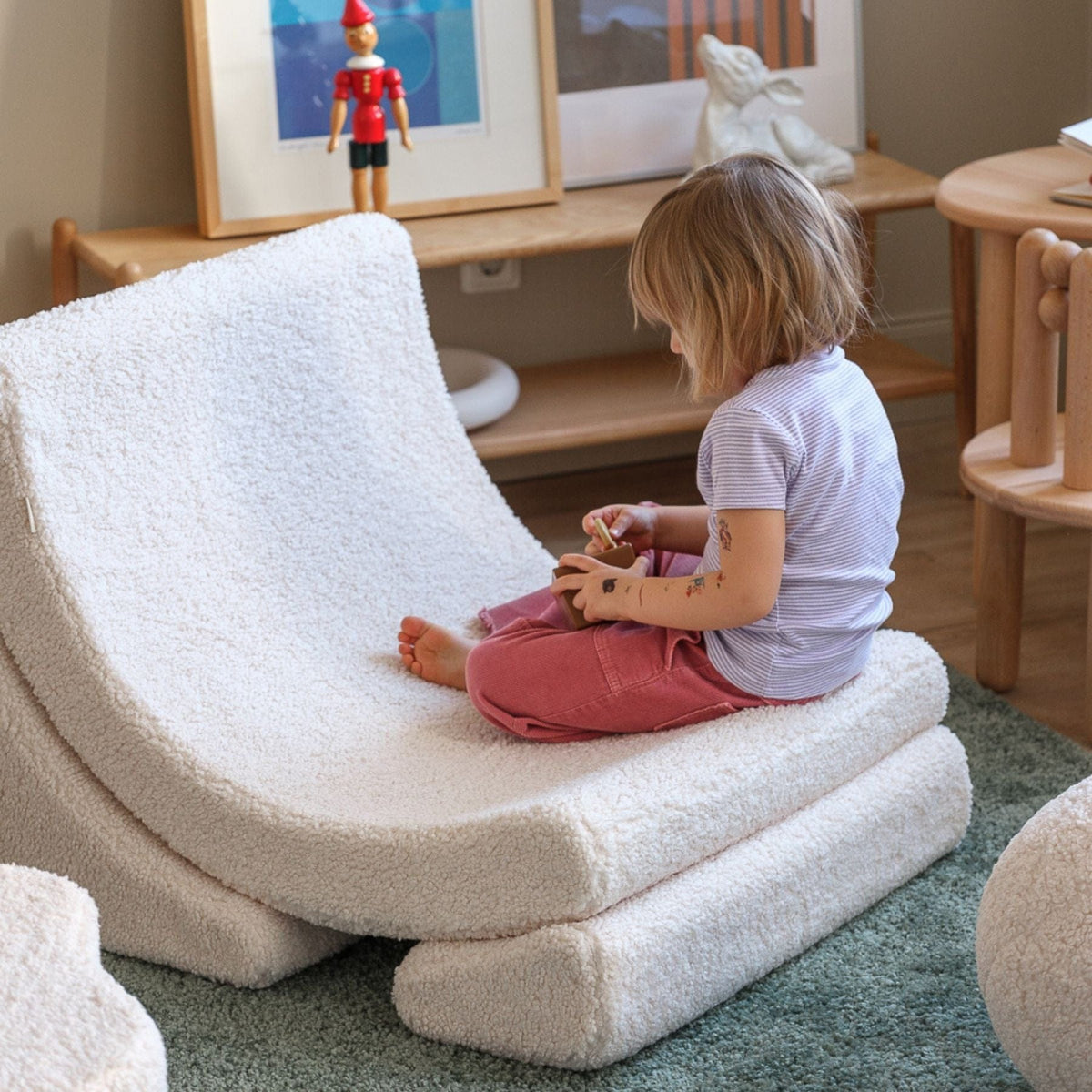 Polstermöbel wigiwama Moon Chair Kindersessel – modularer Kinder-Sessel I Teddy