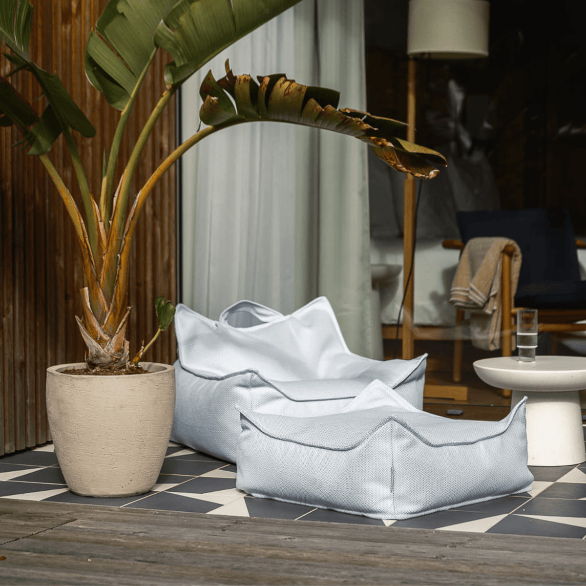 Polstermöbel wigiwama Outdoor Ottoman - Sitzkissen & Hocker für Kinder | 6 Farben
