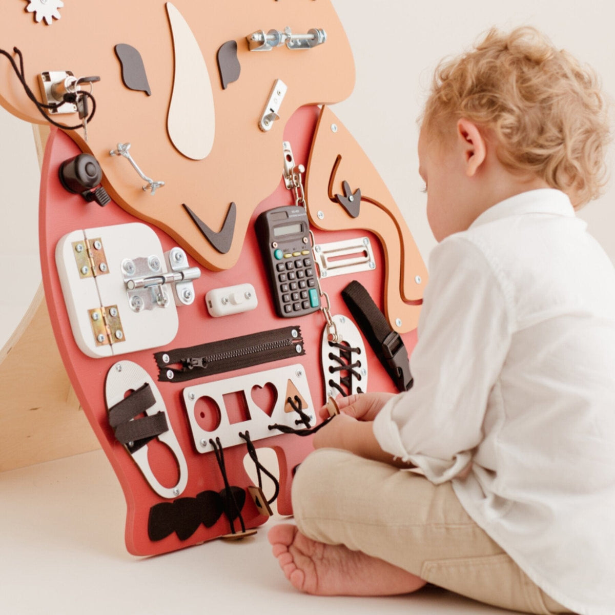 Busy Board Activity Board Montessori Busy Board Dinosaurier - Triceratops