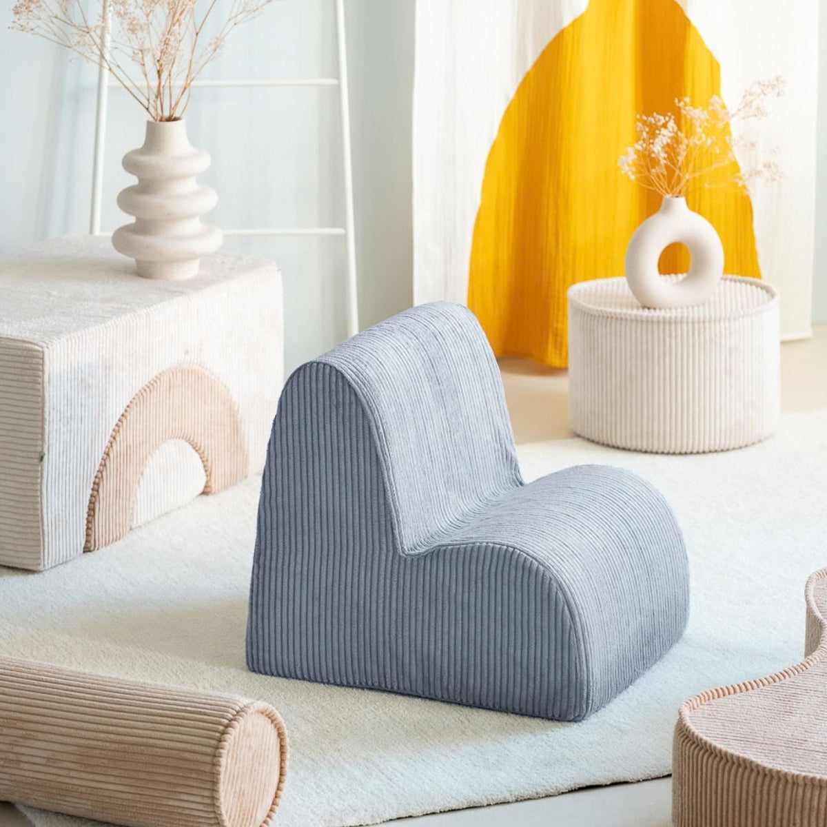 Polstermöbel wigiwama Cloud Chair aus Cord, Kindersessel aus Schaumstoff