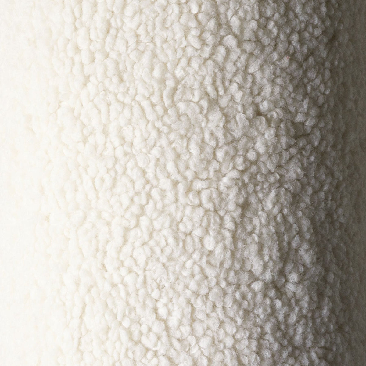 Polstermöbel wigiwama Pouffe aus Teddystoff, runder Sitzhocker für Kinder