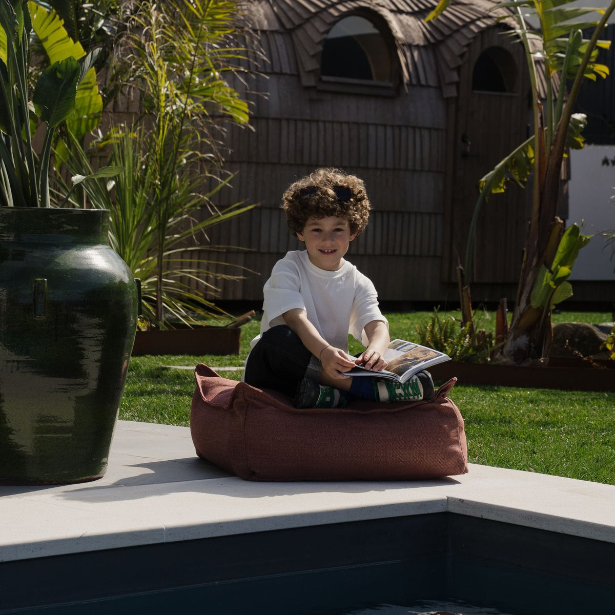 Polstermöbel wigiwama Outdoor Ottoman - Sitzkissen & Hocker für Kinder | 6 Farben