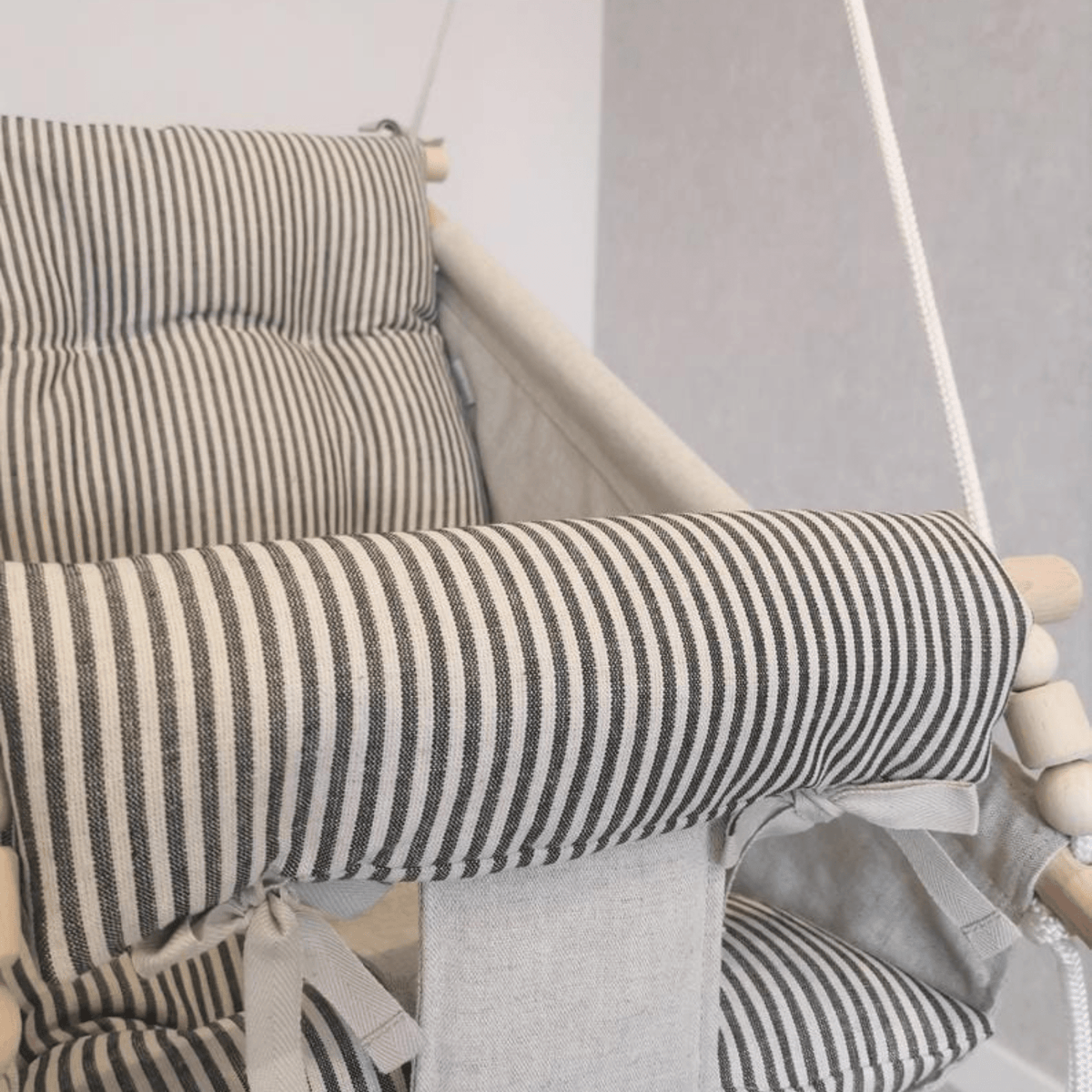 Schaukel Babyschaukel Babyliegeschaukel Leinen Beige-Schwarz Gestreifen