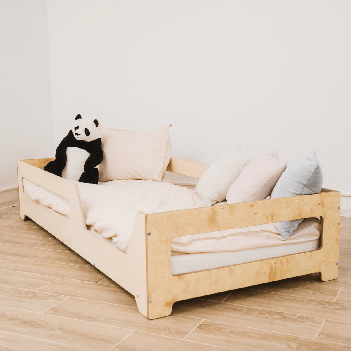 Betten und Klettergerüste Kinderbett Bodenbett mit Geländer